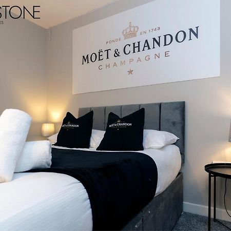Champagne House - 4 Bed Property Plus 2 Sofa Beds By Bpne Ντάρλινγκτον Εξωτερικό φωτογραφία