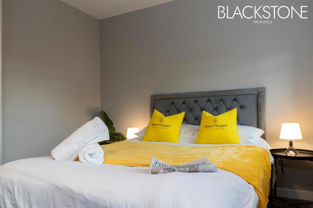 Champagne House - 4 Bed Property Plus 2 Sofa Beds By Bpne Ντάρλινγκτον Εξωτερικό φωτογραφία